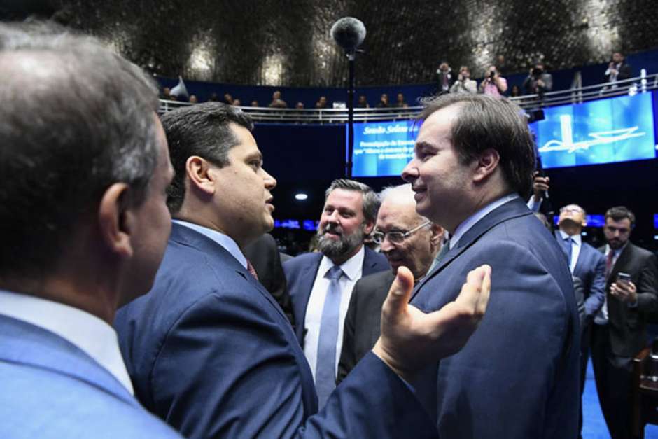 Presidente do Senado, Davi Alcolumbre, e presidente da Câmara dos Deputados, Rodrigo Maia Foto: Geraldo Magela/Agência Senado / Estadão
